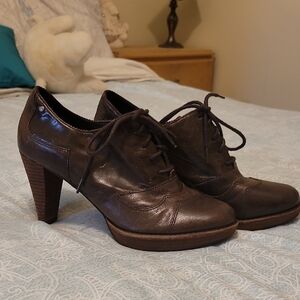 Rockport Size 8.5 Brown Women's High Heeled Shoes